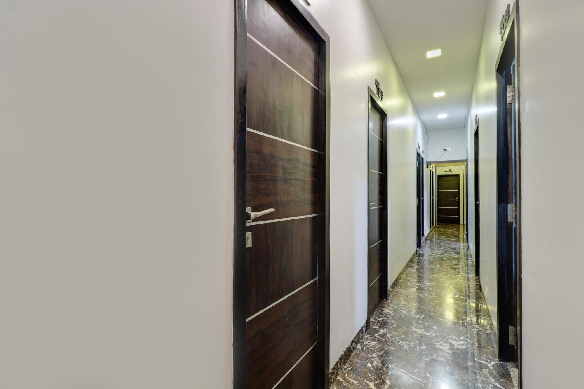 Hotel Shabana - Colaba Causeway Mumbai Exterior foto